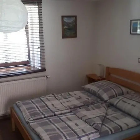 U Kahounu Popovice (Benesov)