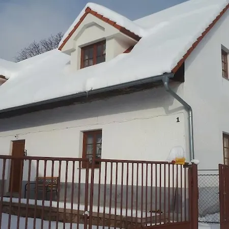 アパート U Kahounu