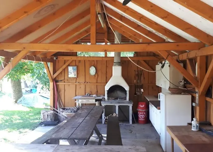 U Kahounu Popovice (Benesov)